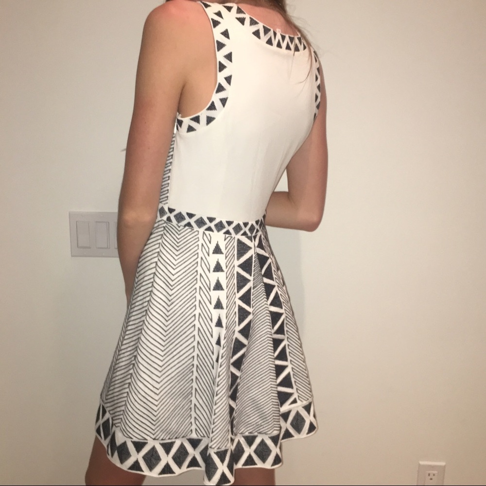 PRICE DROP Parker "Kyla" dress